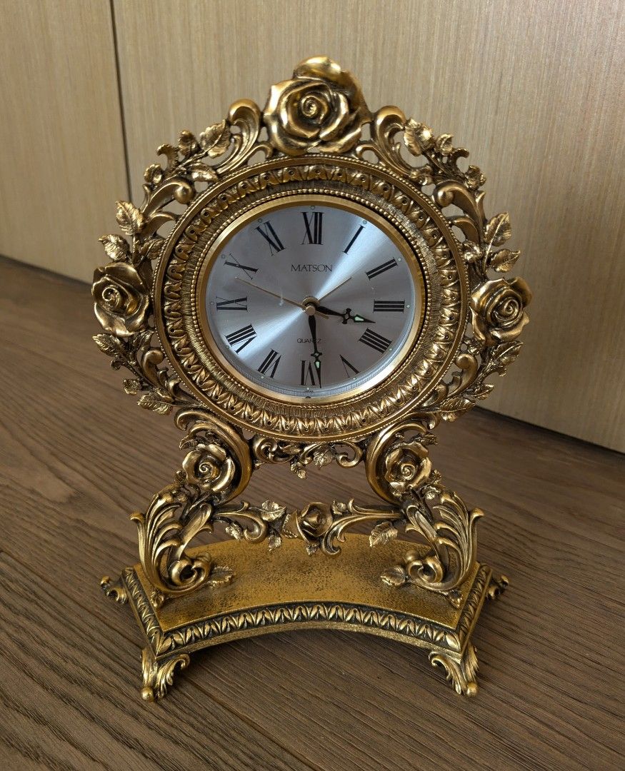 MATSON Clock （分類：時鐘）位於 Hong Kong。 由 gno964 提交（商品編號 1349452201，圖片 1）。簡介： Very HEAVY classic MATSON Clock in good condition. The clock face (plastic ) has a few minor scratches, otherwise it is good. The metal work is free of any dings and scratches. The clock is in working condition (battery operated).。