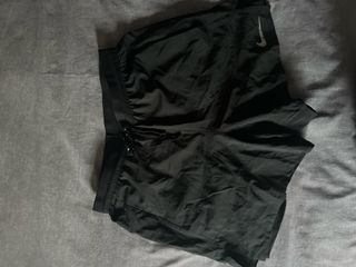 (Category: ) located in . Submitted by wewewe19 (Listing ID 1349552332, Image 1). Description: .