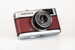 (Category: ) located in . Submitted by vintageviewfinders (Listing ID 1349379311, Image 1). Description: .