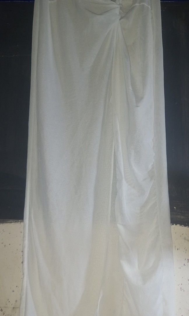 Shein White Swimsuit Cover- Medium Size (Category: Bikinis & Swimsuits) located in Caloocan City. Submitted by ms.regina (Listing ID 1349519100, Image 1). Description: Shein white swimsuit cover up to Medium size small on tag Slightly damage (my hole sa back part nya .(see picture for details) free shein pouch ng kasama..