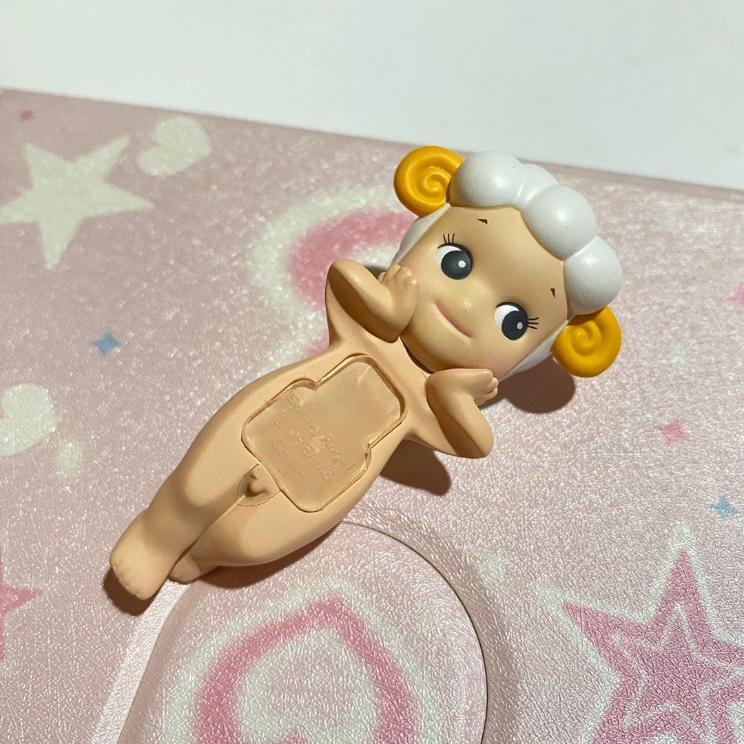 sonny angel sheep hipper unsealed (Category: Designer & Blind Box Toys) located in Quezon City. Submitted by ilybianca (Listing ID 1349520304, Image 1). Description: unsealed w/ box and foil bought from 2023 and never used bcs i bought it js to secure another hipper i wanted hehe still comes with the original adhesive no flaws.