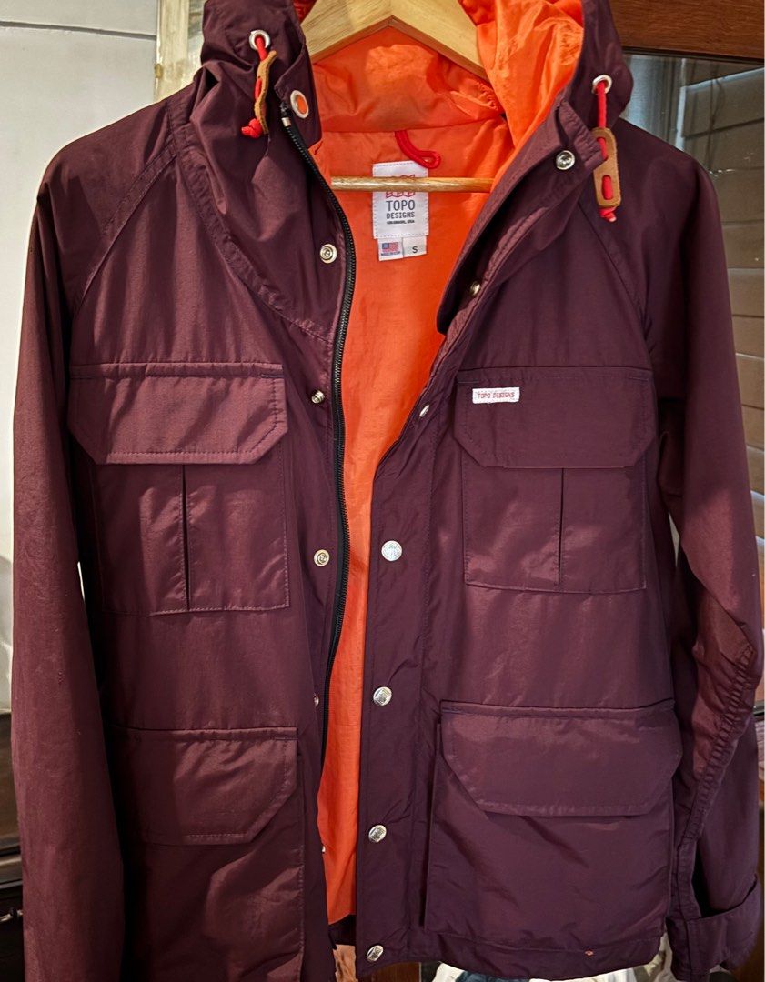 Topo Designs Jacket (Category: Coats, Jackets and Outerwear) located in Makati City. Submitted by bbongg (Listing ID 1349420234, Image 1). Description: Topo Designs Jacket Original, Vgood condition Small 23x30 length x width Negotiable Decluttering For pick up / Lalamove .