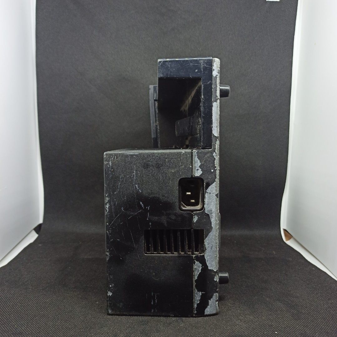 Voigtlander VP135 from UK C67 (Category: Cameras) located in Calamba. Submitted by chebvintagedepot (Listing ID 1349427948, Image 3). Description: C67 Voigtlander VP135 from UK C67 for 350 Not working Item size is (L x W x H)- 26cm x 23cm x 14cm With minimal scratches Good as decoration Item is in good condition 1.Due to the impact of the monitor and light, the actual color of the item may be slightly different from the color shown in the picture