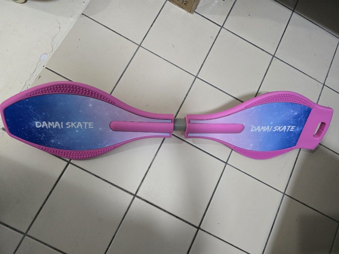 Waveboard (Category: Skates, Rollerblades & Scooters) located in Singapore. Submitted by heartily (Listing ID 1349545593, Image 4). Description: self collection at woodlands premise not for fussy buyer got 2 to sell.. 1 for $20 2 for $38.