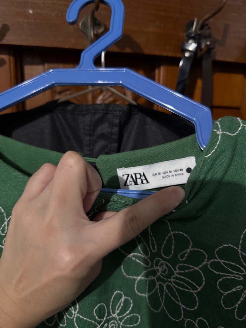 Zara Green Emroidered Dress (Category: Dresses) located in Antipolo. Submitted by robmack (Listing ID 1349422664, Image 2). Description: - barely used, selling for my mom - owner has 32” waist, 36” bust, - decluttering, please PM me for details - SF shouldered by buyer - MOP: BPI or gcash.
