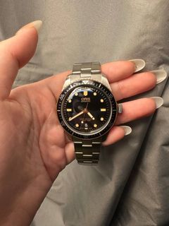 (Category: ) located in . Submitted by pokkagreenteaaa (Listing ID 1349701016, Image 1). Description: .