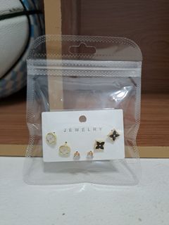 由 yy05_0u0 (刊登 ID 1349607634，圖片 1) 提交，位於 的 (類別：)，說明：。