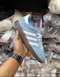 (Kategori: ) berada di . Dikirim oleh shebuy.closet (ID iklan 1349718643, Gambar 1). Deskripsi: .