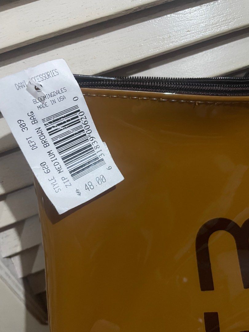 Bloomingdale’s Brown Bag (Category: Tote Bags) located in Taguig. Submitted by secondclosetph (Listing ID 1349635058, Image 2). Description: Good Condition Authentic Gifted RFS: Not my style #bloomingdales.