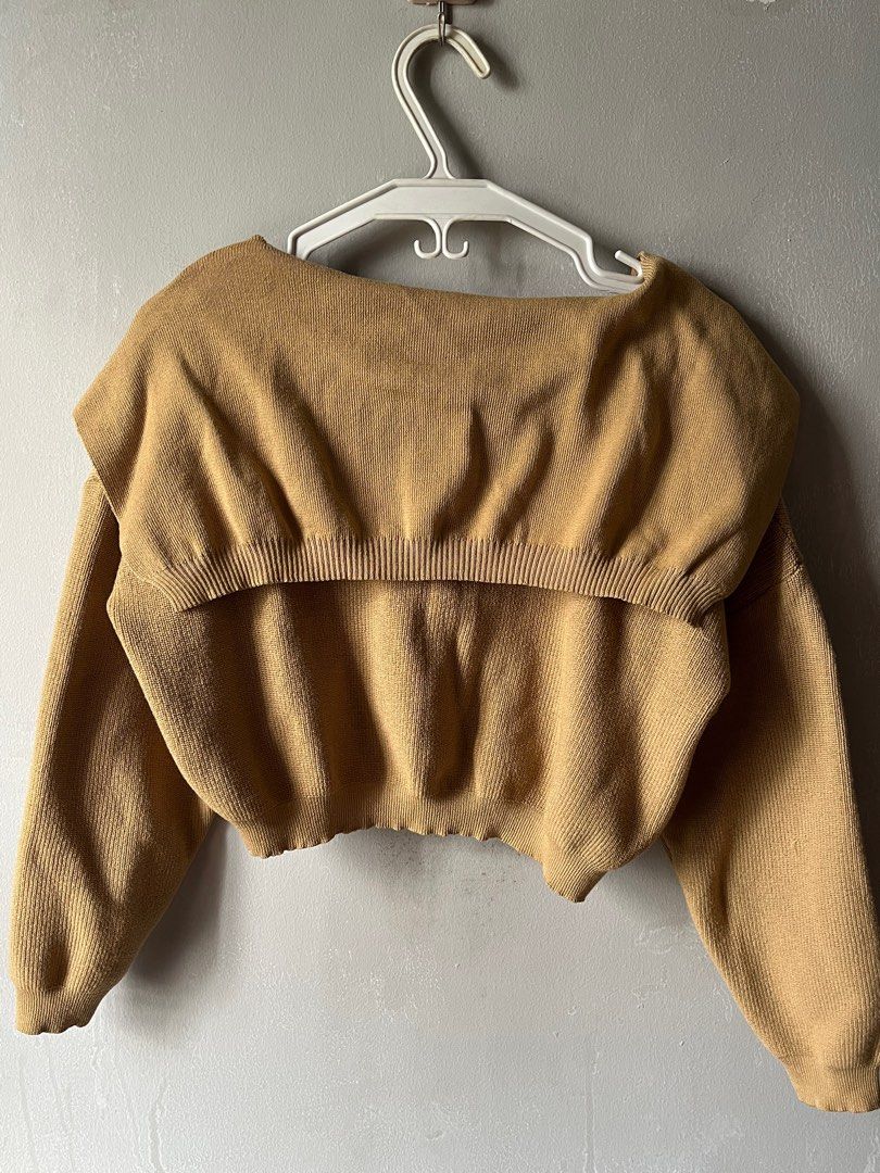 Brown Knitted Cardigan Longsleeve (Category: Coats, Jackets and Outerwear) located in Manila. Submitted by declutterwithh (Listing ID 1349614095, Image 2). Description: RFS: Decluttering Good as new Good for office outfit and outwear.