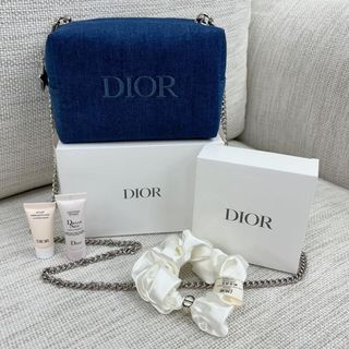 【ギフト包装✧新品未使用】DIOR ピンク PUレザー スタンドミラー 激レア❅ ギフト包装✧新品未使用】DIOR ピンク PUレザー スタンドミラー
