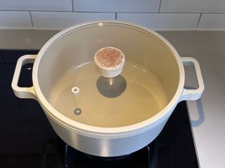 （分類：）位於 。 由 MyCinnamoroll 提交（商品編號 1349572706，圖片 1）。簡介： 。