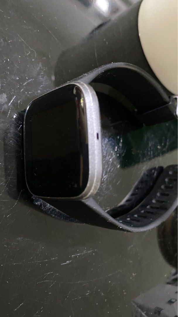 Fitbit versa 2 (Category: Wearables & Smart Watches) located in Singapore. Submitted by kelblack_trd (Listing ID 1349587743, Image 2). Description: Battery working well and watch well used. Can meet at preferred place to deal. Cash upon delivery .