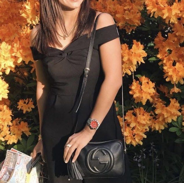 Gucci Soho Small Leather Disco Bag Black (Category: Luxury Bags & Wallets) located in Quezon City. Submitted by maravia (Listing ID 1349619115, Image 3). Description: Authentic When worn (3rd photo) Leather crack on the side of the strap but barely noticable 9/10 condition.