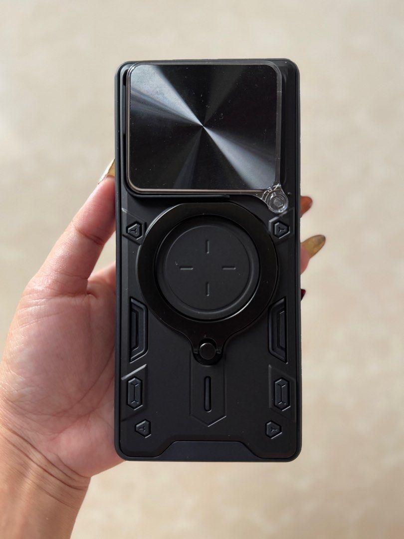 Infinix Note 40 Pro Plus Magnetic Case (Category: Cases & Sleeves) located in Quezon City. Submitted by poleng08 (Listing ID 1349632200, Image 1). Description: Brand new Features: - Magnetic case - Rotating stand - Back camera cover Rfs: bought the wrong variation Can ship via Lalamove for SDD 📍Quezon City.