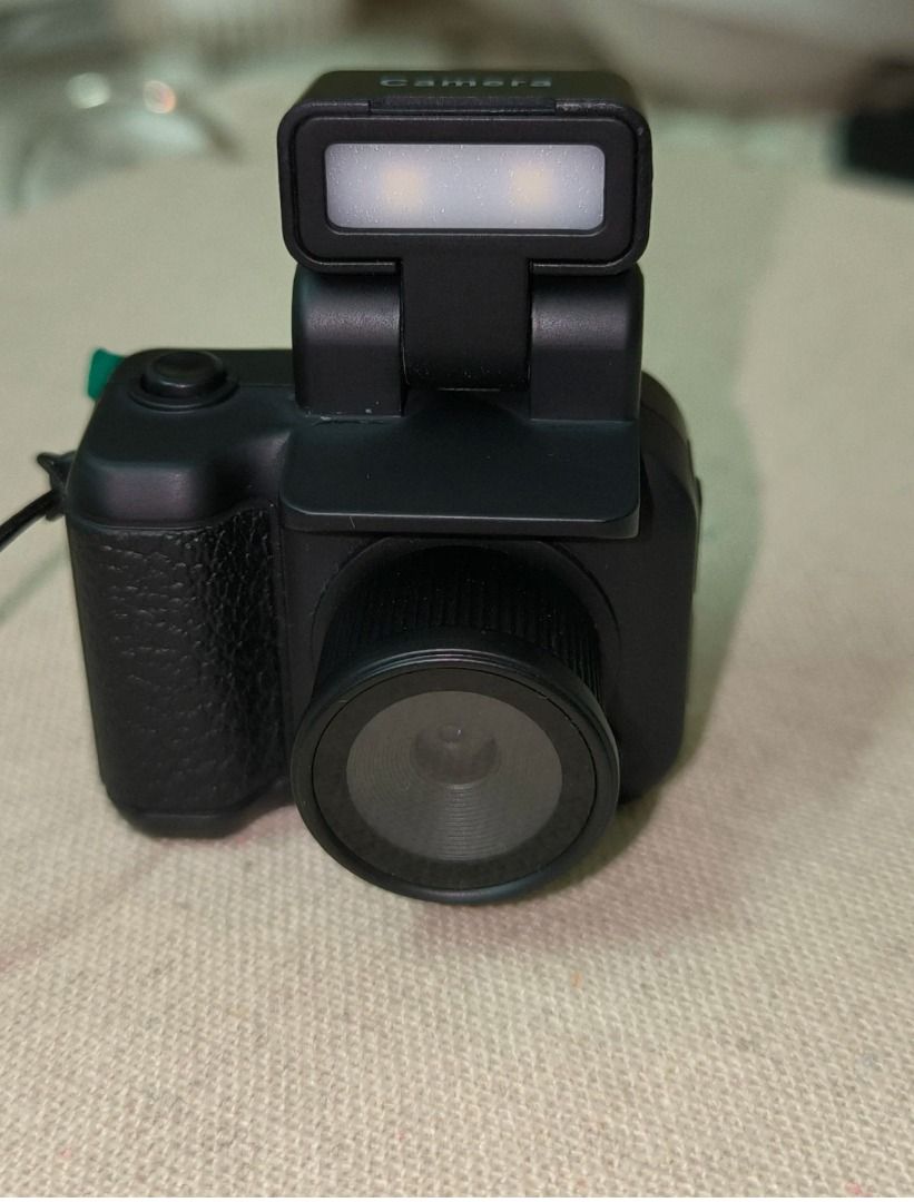 japan mini digital camera (Category: Cameras) located in Quezon City. Submitted by japanandsingaporeluxepreloved (Listing ID 1349575752, Image 1). Description: sd card for sale too.