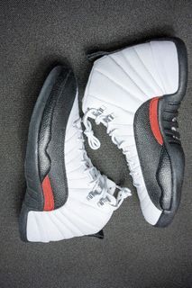 Jordan 12 Taxi flip