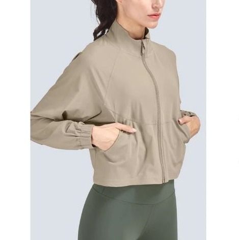 Long Sleeve Jacket (Loose Style) (Category: Activewear) located in Quezon City. Submitted by revivingstuff (Listing ID 1349655389, Image 1). Description: **inquiries of lower price will not be entertained** Gravel color for running, gym Material: 81% nylon +19% spandex.