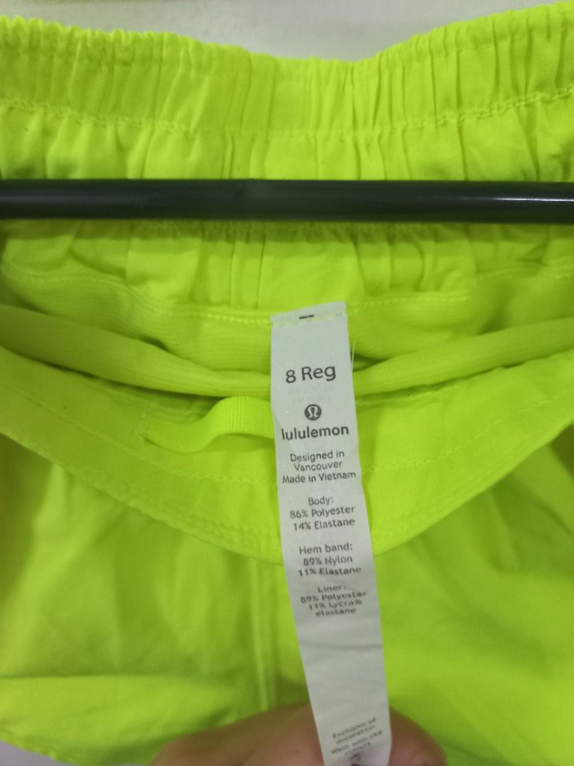 Lululemon Hotty Hot Shorts 4" (Category: Activewear) located in Quezon City. Submitted by revivingstuff (Listing ID 1349662857, Image 3). Description: Dot 8 like new.