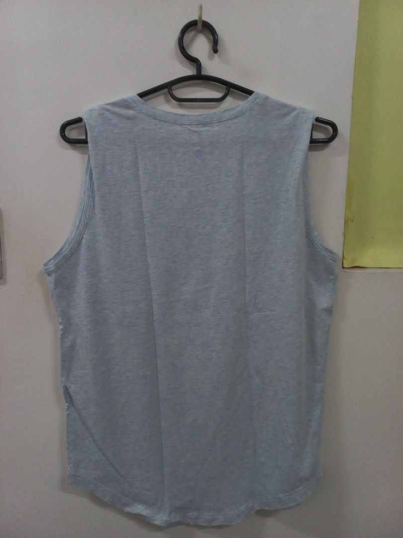Lululemon Tank Dot 6 (Category: Activewear) located in Quezon City. Submitted by revivingstuff (Listing ID 1349659517, Image 2). Description: .