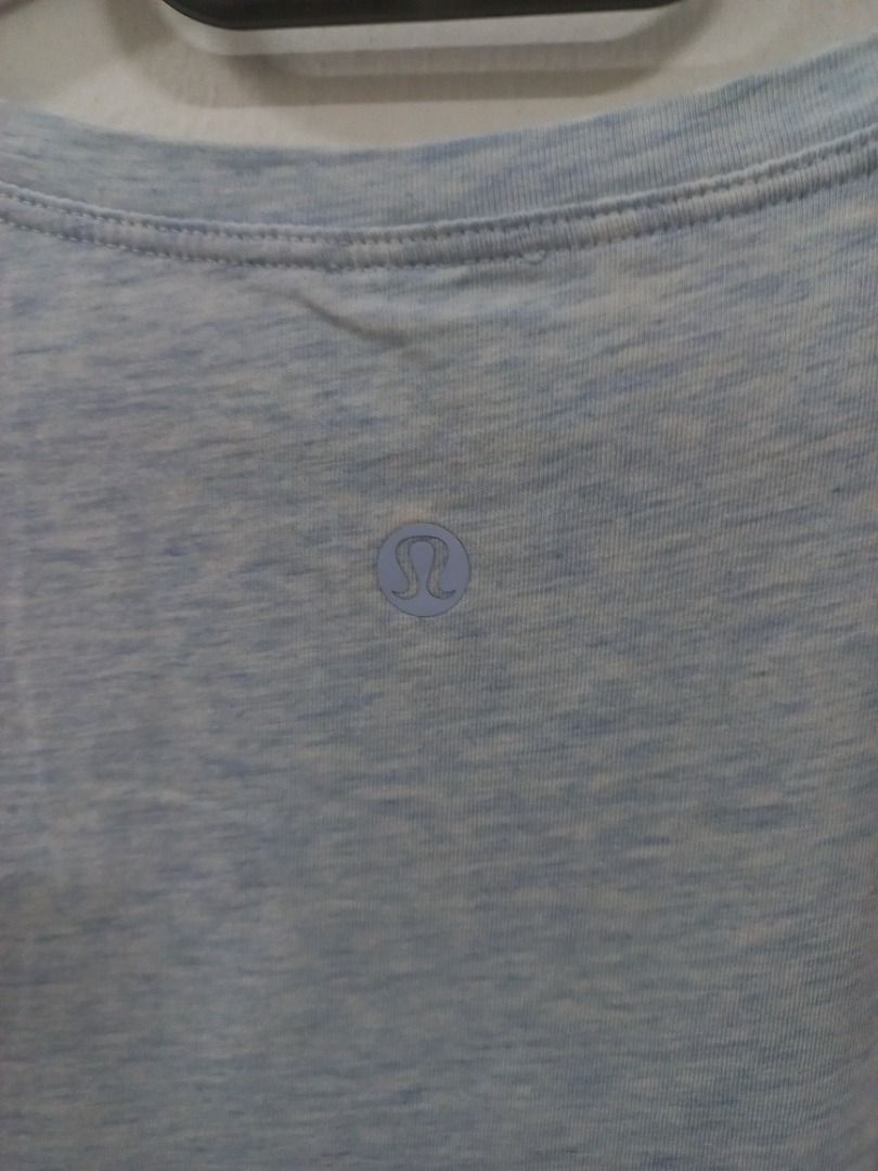Lululemon Tank Dot 6 (Category: Activewear) located in Quezon City. Submitted by revivingstuff (Listing ID 1349659517, Image 3). Description: .