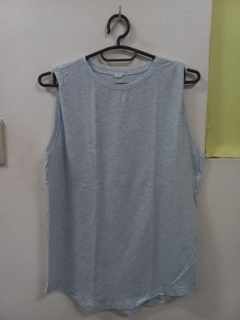 Lululemon Tank Dot 6 (Category: Activewear) located in Quezon City. Submitted by revivingstuff (Listing ID 1349659517, Image 1). Description: .