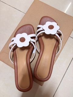 (Category: ) located in . Submitted by faripreloved (Listing ID 1349596643, Image 1). Description: .