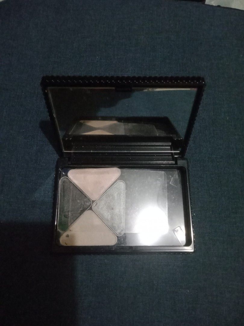 Mary Quant Eye Shadow Pallet of 4 *** (Category: Makeup) located in San Marcelino. Submitted by tatac1vs (Listing ID 1349617102, Image 2). Description: .