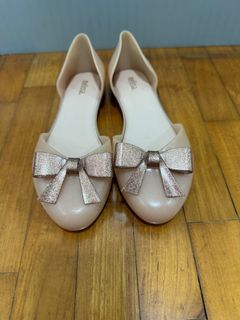 (Category: ) located in . Submitted by quek.yingying.7 (Listing ID 1349597299, Image 1). Description: .