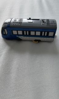 （分類：）位於 。 由 floflochia 提交（商品編號 1349618318，圖片 1）。簡介： 。
