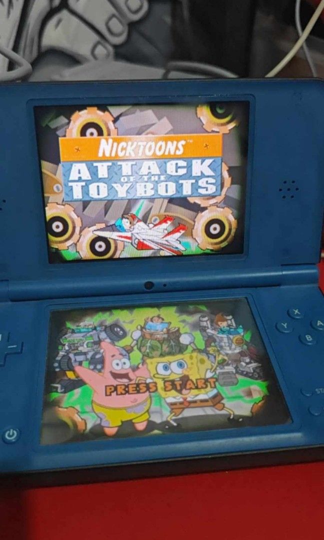 Nintendo DSI XL (Category: Nintendo) located in Caloocan City. Submitted by psychen09 (Listing ID 1349674108, Image 1). Description: NINTENDO DSI XL ₱800 Has screen burns that darkens the sides, DOES NOT AFFECT GAMEPLAY..