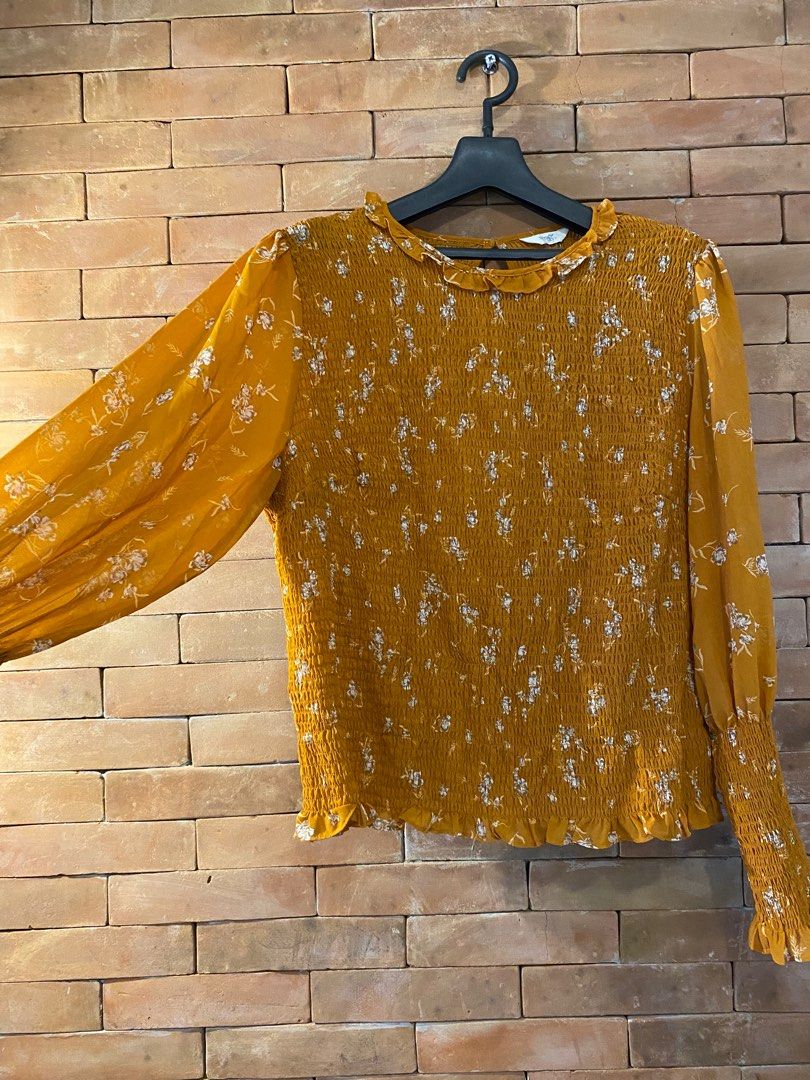 Plus Size Stretchable Floral Top XL-2XL (Category: Blouses) located in Quezon City. Submitted by practicalnanay (Listing ID 1349599693, Image 3). Description: Plus Size Stretchable Floral Top Bust 40” and still stretchable Fits XL-2XL Imported from the US Buyer to book and shoulder shipping/courier Pickup location: 1st Laguna St, Tandang Sora QC.