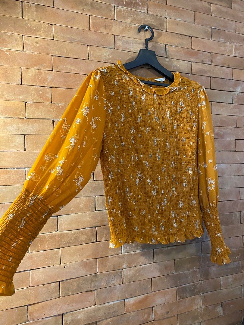 Plus Size Stretchable Floral Top XL-2XL (Category: Blouses) located in Quezon City. Submitted by practicalnanay (Listing ID 1349599693, Image 2). Description: Plus Size Stretchable Floral Top Bust 40” and still stretchable Fits XL-2XL Imported from the US Buyer to book and shoulder shipping/courier Pickup location: 1st Laguna St, Tandang Sora QC.