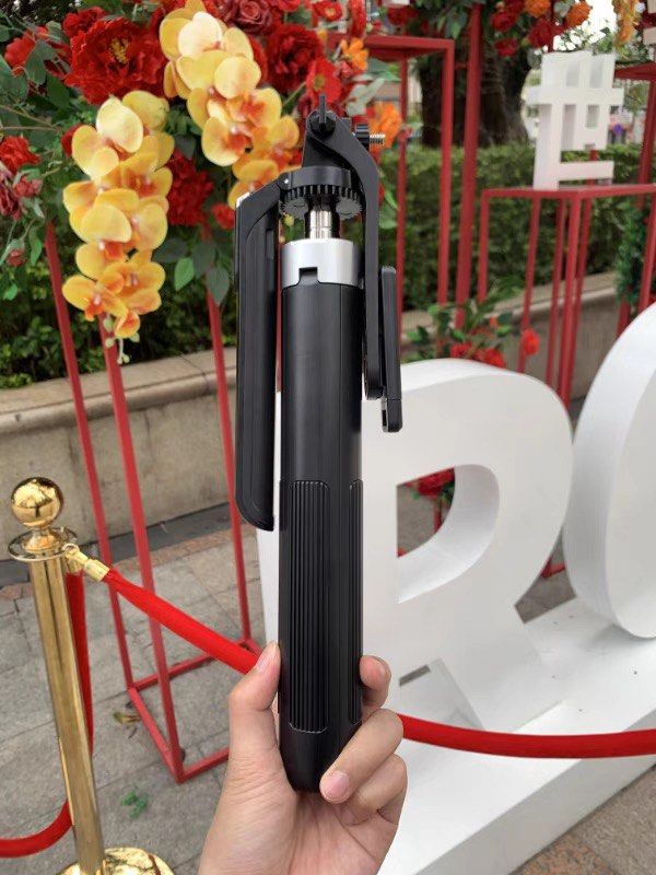 Selfie Stick 1.8m Standing Tripod62865819719043114