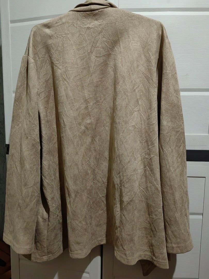 Shein coat for women 2XL (Category: Coats, Jackets and Outerwear) located in Daraga. Submitted by swiftted (Listing ID 1349670188, Image 2). Description: 2XL on tag with belt slot peronwala n yublng belt no other issue jnt /lbc courier cop available need atleast 50dp.