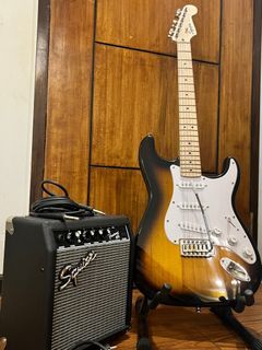 Squire by Fender Stratocaster Electric Guitar - Color Sunburst