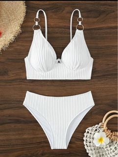 (Category: ) located in . Submitted by basic_clothing (Listing ID 1349582888, Image 1). Description: .