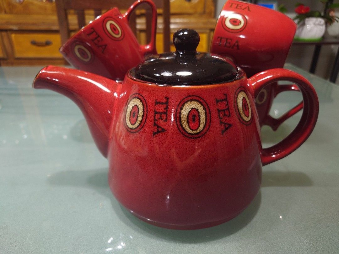 Vintage Slaneyside Pottery Tea Set (Category: Coffee & Tea Tableware) located in Marikina City. Submitted by thumper.san (Listing ID 1349720753, Image 2). Description: Cup x 4 Teapot x 1 Microwave and Dishwasher Safe Designed in Ireland Sold as is with no box.