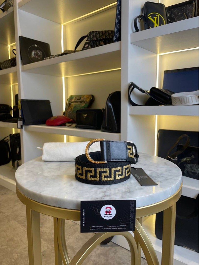 Versace Logo Belt (Category: Belts) located in Singapore. Submitted by santahype.id (Listing ID 1349665497, Image 1). Description: Brand : Versace Item model : - Size: OS Condition : Brand New Accessories: Dustbag and tag.