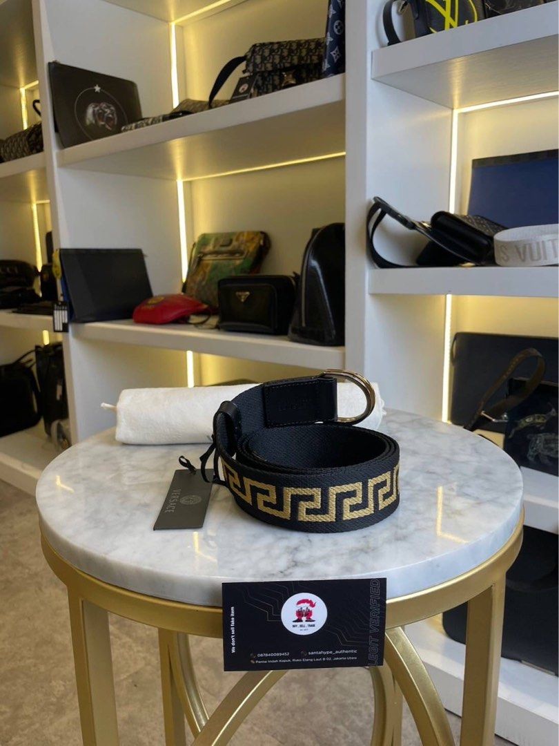 Versace Logo Belt (Category: Belts) located in Singapore. Submitted by santahype.id (Listing ID 1349665497, Image 2). Description: Brand : Versace Item model : - Size: OS Condition : Brand New Accessories: Dustbag and tag.