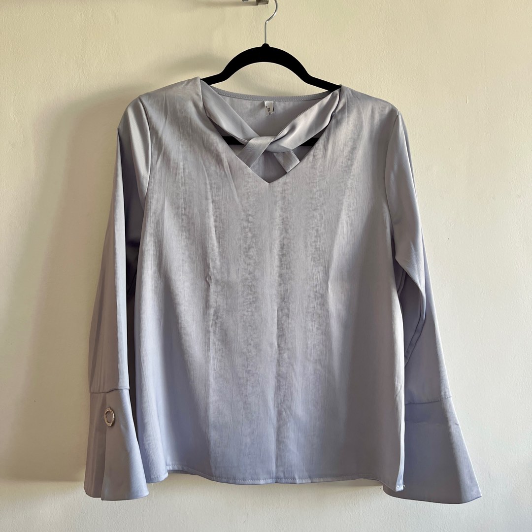 Viz A Viz light blue flowy satin blouse, Women's Fashion, Tops, Blouses ...