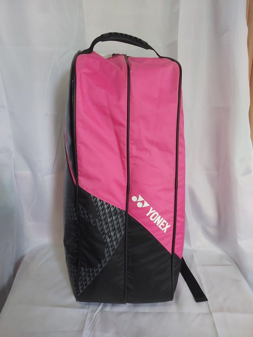 Yonex tennis bag (Category: Backpacks) located in Davao. Submitted by bae214214 (Listing ID 1349554014, Image 2). Description: Yonex bag P1,650 Large size Very excellent color and condition No issue, perfect color pa. at malinis pa..
