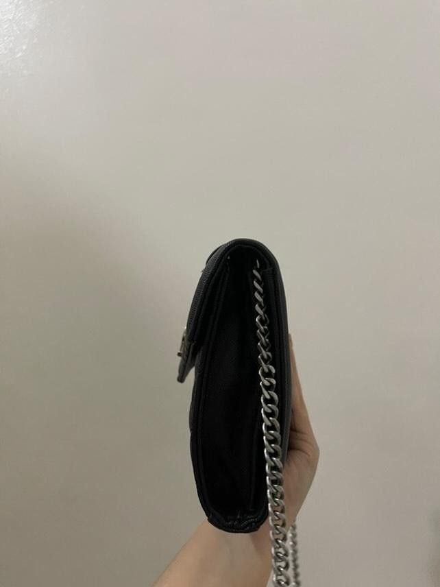 YSL Woc in Silver Hardware (Category: Luxury Bags & Wallets) located in Mandaluyong City. Submitted by jara68494 (Listing ID 1349597015, Image 2). Description: YSL WOC Silver Hardware Okay to keep if no one buys it😊 Used mostly on travels No paperbag, dustbag and receipt Can do meetups for checking Open for nego.