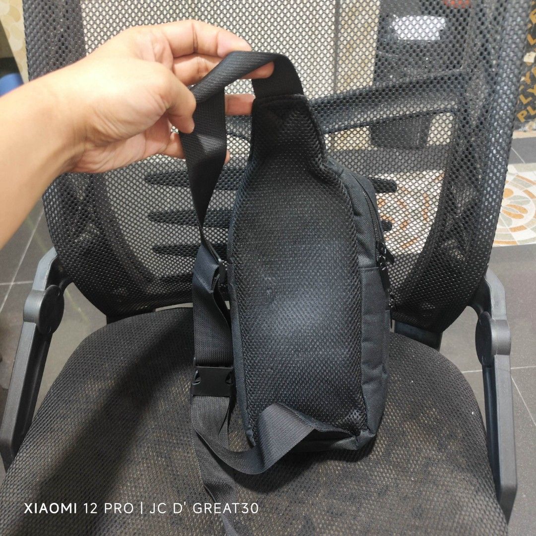 Zelda Sling Bag for Nintendo switch (Category: Cases & Covers) located in Quezon City. Submitted by shopme_gadget30 (Listing ID 1349649027, Image 2). Description: kindly read the details first for sale fixed price good as new / mint condition Sling Bag zelda Design compatible to Nintendo switch Shoopppppeee —,✅ can check out pm for the linnnkkk (If shoopppee check out, price is higher because of shooppppeee deduction qc area meet up: sm north shi