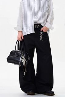 (Category: ) located in . Submitted by lebestboutique (Listing ID 1349850009, Image 1). Description: .