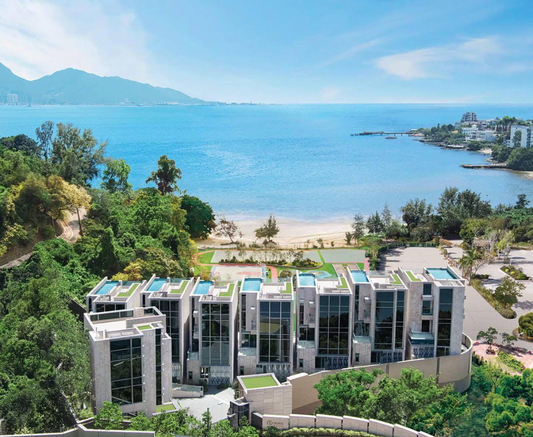 Exclusive estate-level detached house at the seaside 🌴🌊, facing the ocean 🌊🌴. As the only resident, you'll enjoy semi-private beach access with the highest privacy. Only two units left‼️ Price at HK$17,000 per square foot‼️63438902866818112