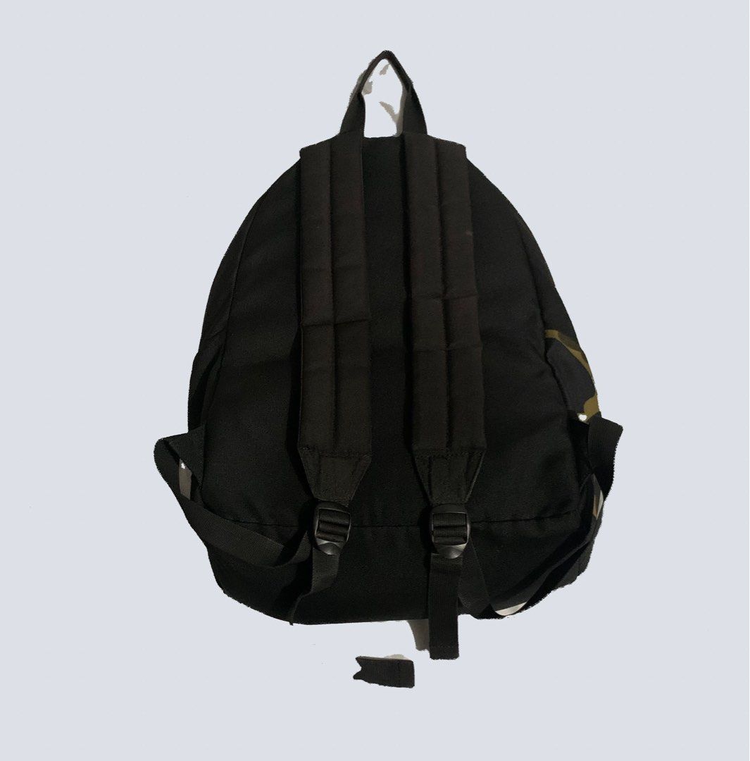 bapeshark backpack (Category: Backpacks) located in Pasig City. Submitted by hopexthrift (Listing ID 1349911633, Image 2). Description: issue kita sa pic okay paden guys maangas paden sya kahit may sira yung tatak Plus sf+.