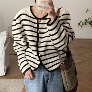 (Kategori: ) berada di . Dikirim oleh preloved_apparels (ID iklan 1349904816, Gambar 1). Deskripsi: .