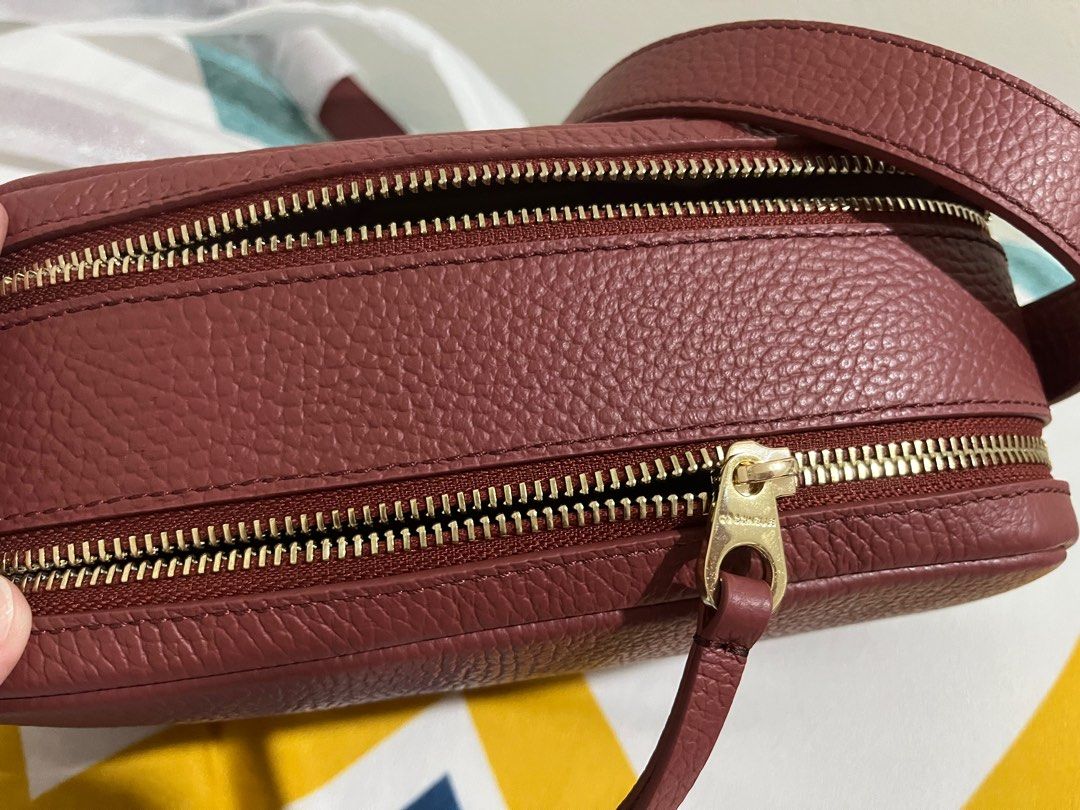 SELLING LOW: COCCINELLE MALORY SLING (Category: Luxury Bags & Wallets) located in Quezon City. Submitted by dropshopselections (Listing ID 1349913862, Image 3). Description: original with tag, ccard, dbag 22 x 14 x 9cm double zip cam bag valued at 17.9k+.