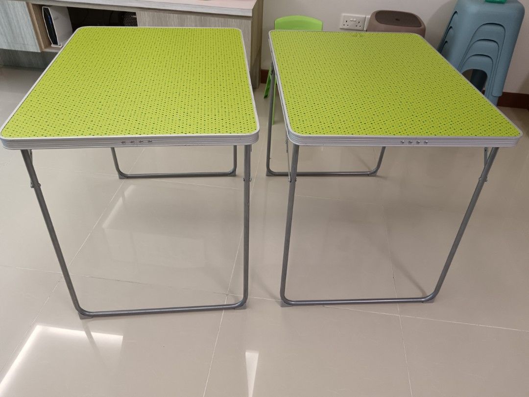 Foldable Table (Category: Tables & Sets) located in Singapore. Submitted by eskay.goh (Listing ID 1349796828, Image 2). Description: Light weight aluminium foldable table..